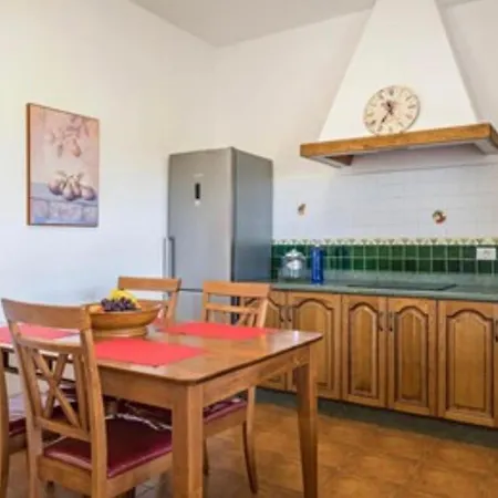 La Costa בית כפרי *