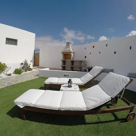 La Costa בית כפרי טינאחו