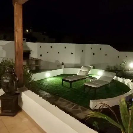 La Costa בית כפרי טינאחו