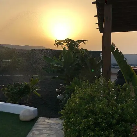 La Costa בית כפרי טינאחו